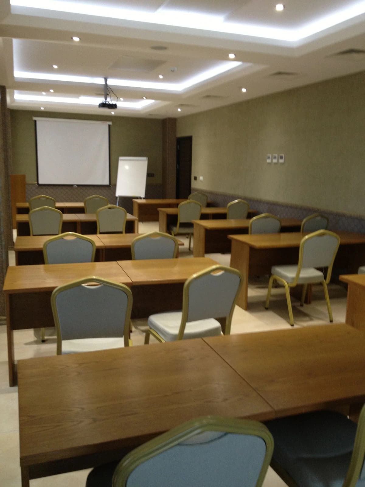 Edis Premier Hotel-33