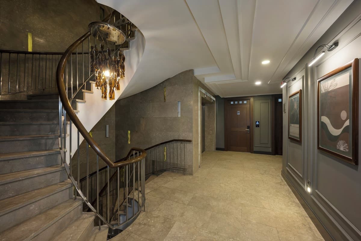 Continental Hotel Pera-22