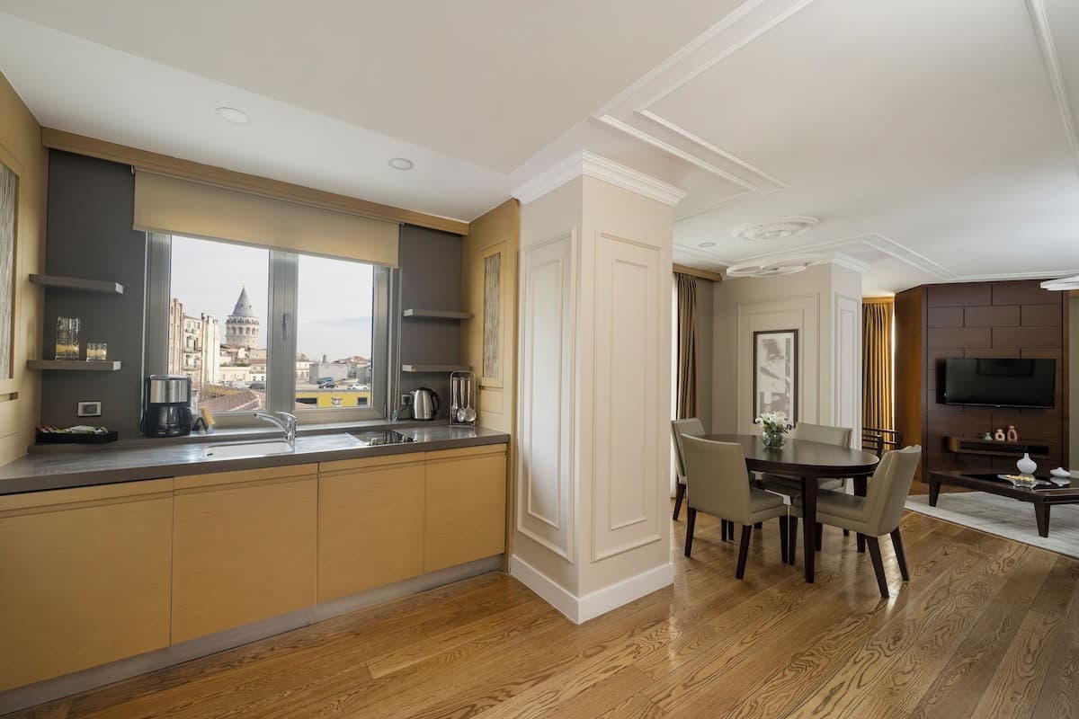 Continental Hotel Pera-10