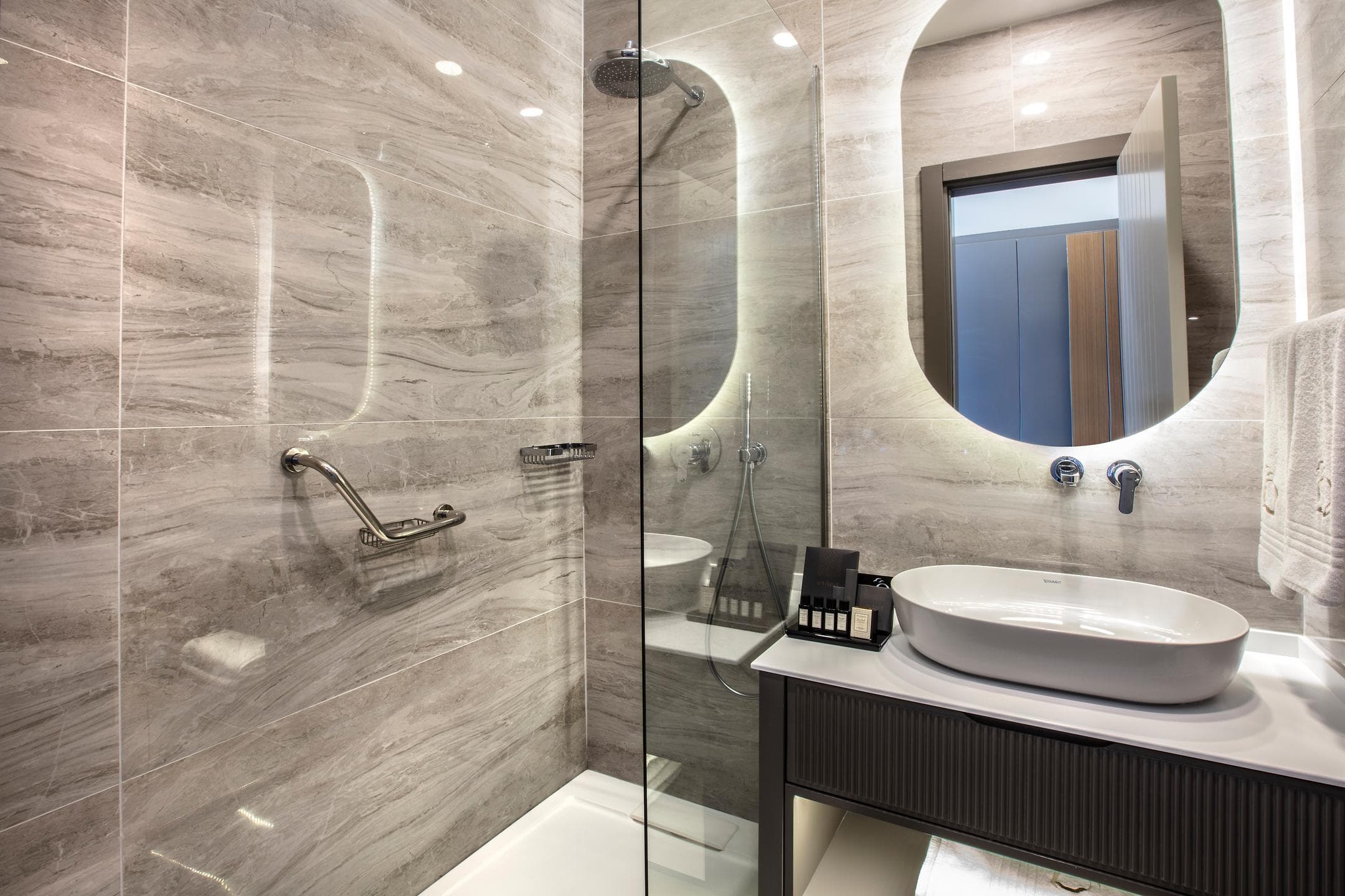 Unique Life Style Otel-41