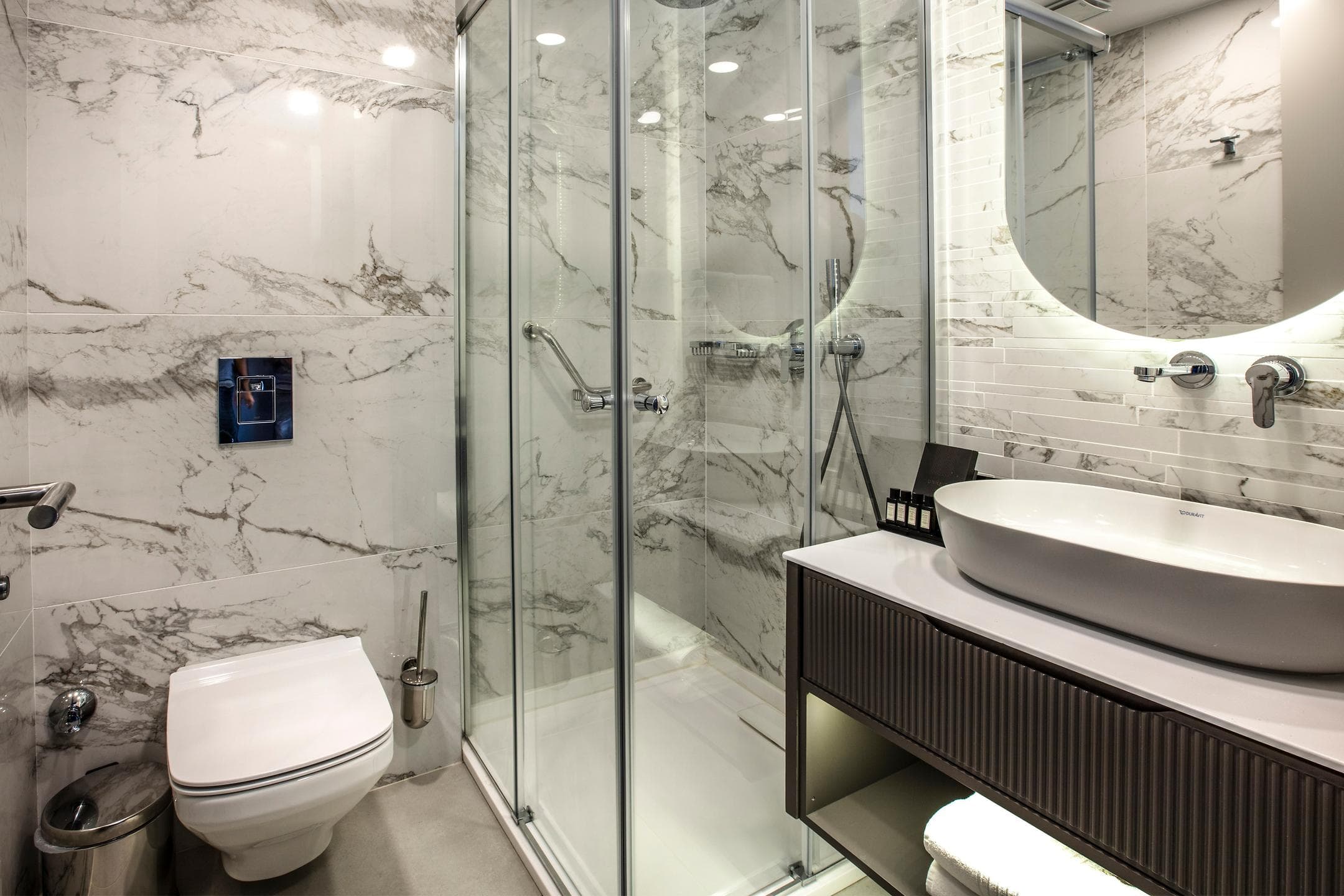 Unique Life Style Otel-42