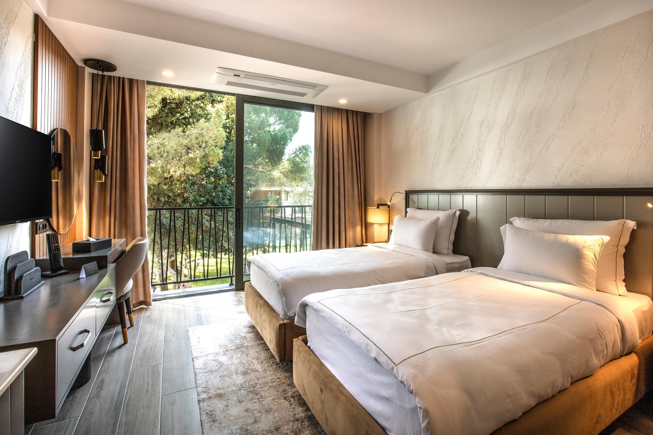 Unique Life Style Otel-35