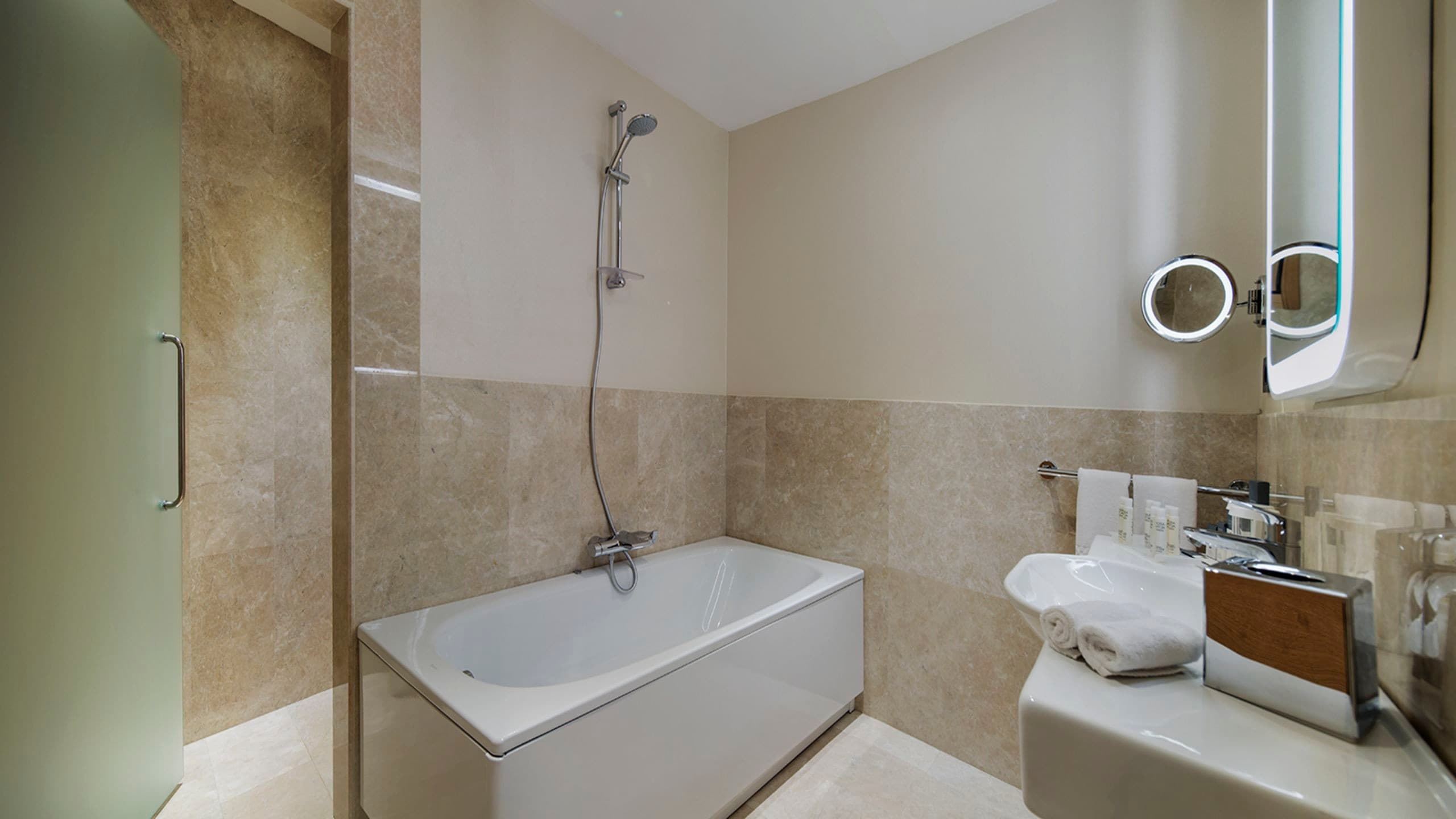 DoubleTree by Hilton İstanbul Tuzla -35