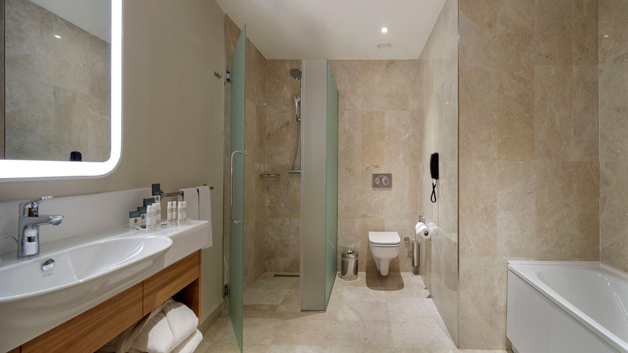 DoubleTree by Hilton İstanbul Tuzla -31
