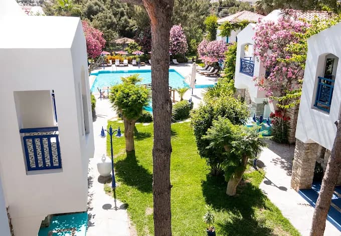 Marphe Hotel Suit & Villas-16