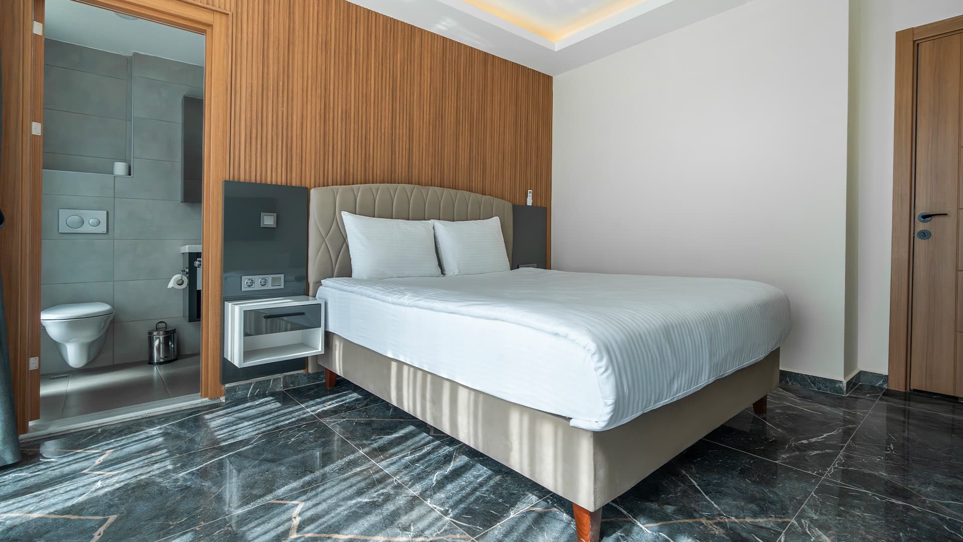 Laristone Suit Spa Hotel-12