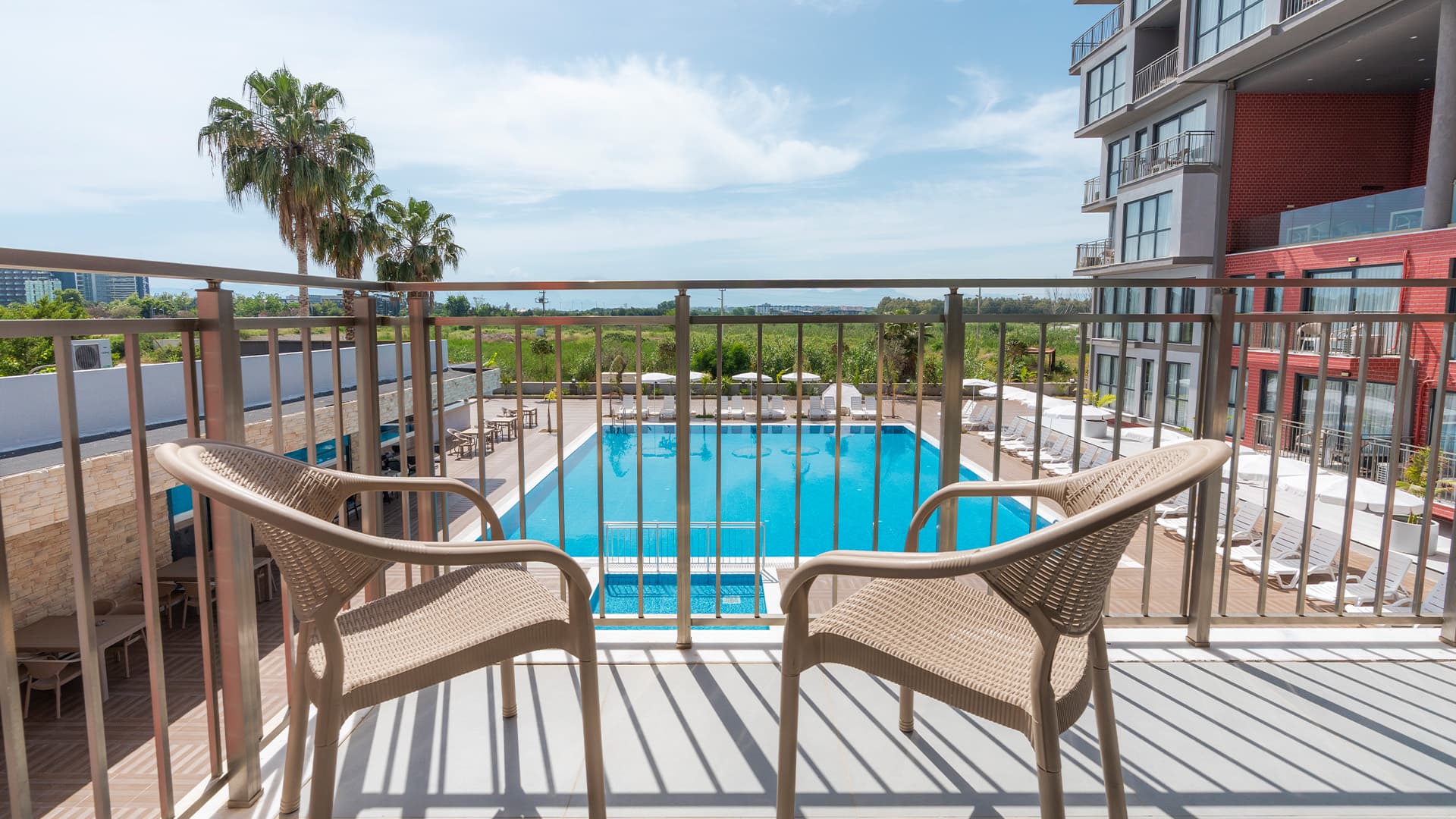 Laristone Suit Spa Hotel-20