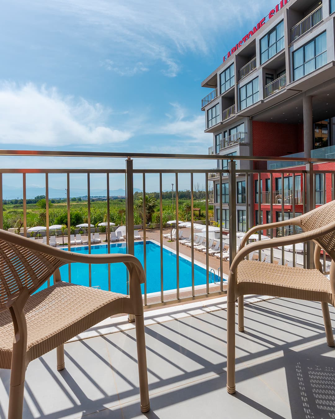 Laristone Suit Spa Hotel-42