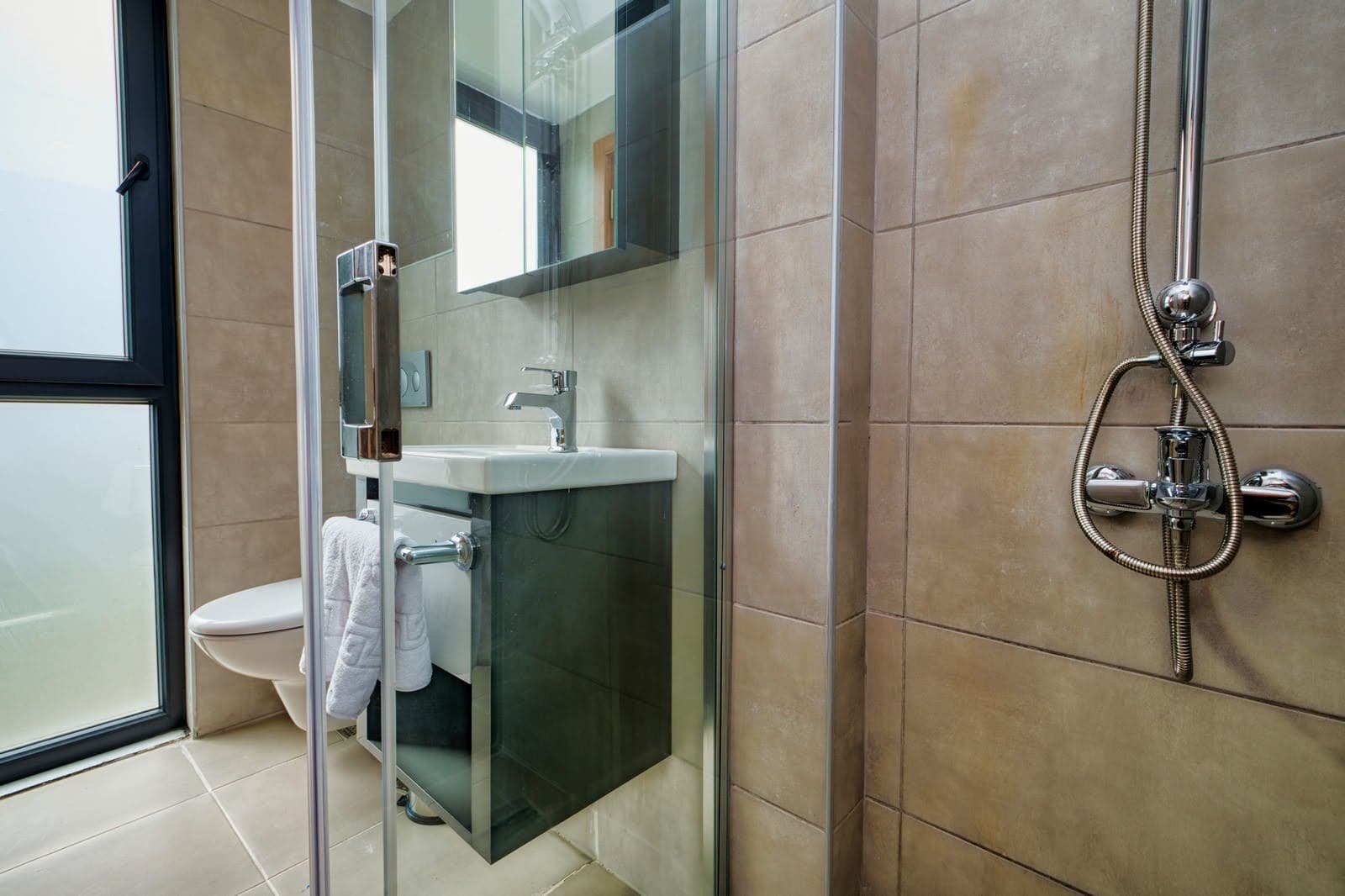 Laristone Suit Spa Hotel-96