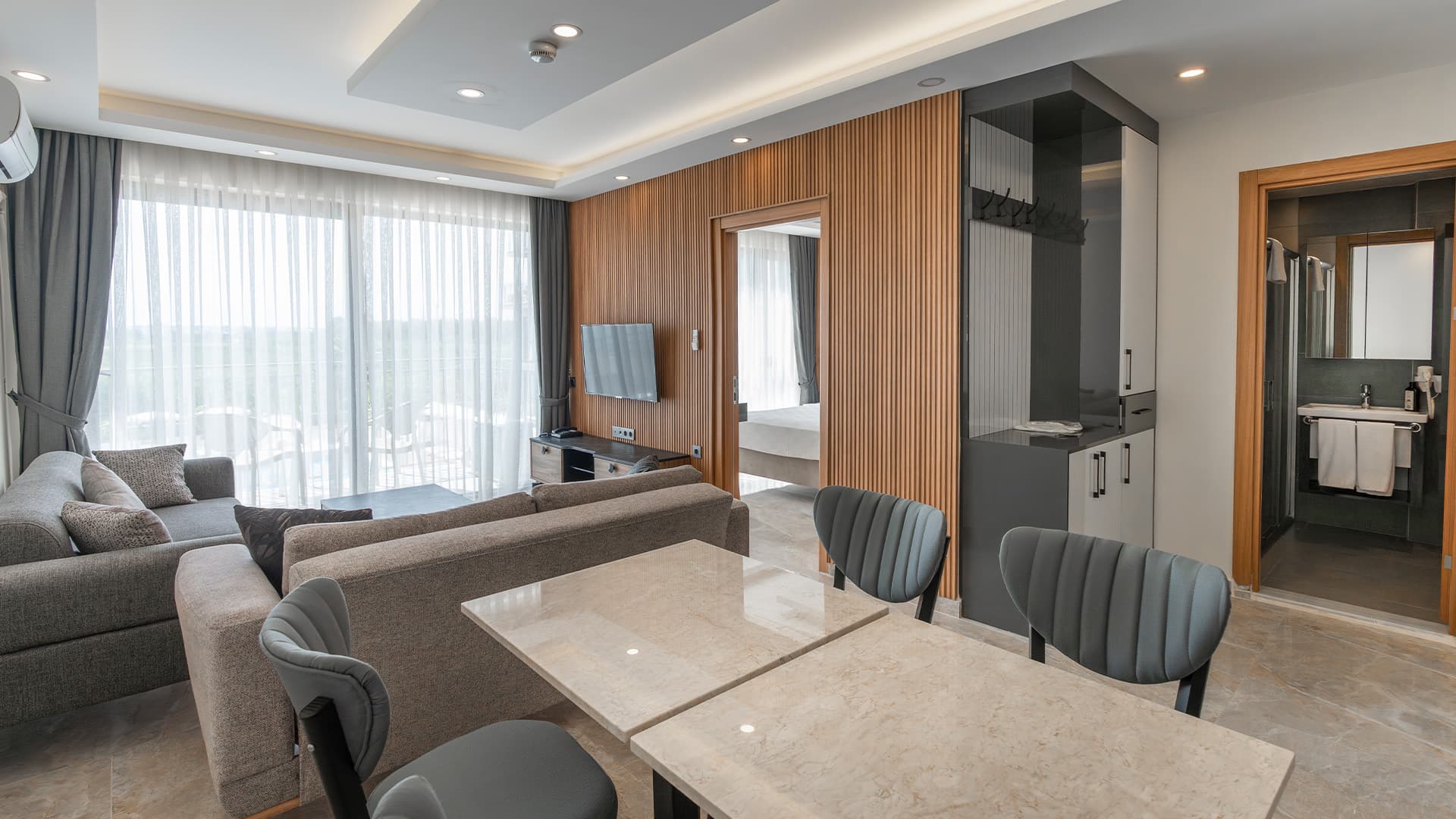 Laristone Suit Spa Hotel-9