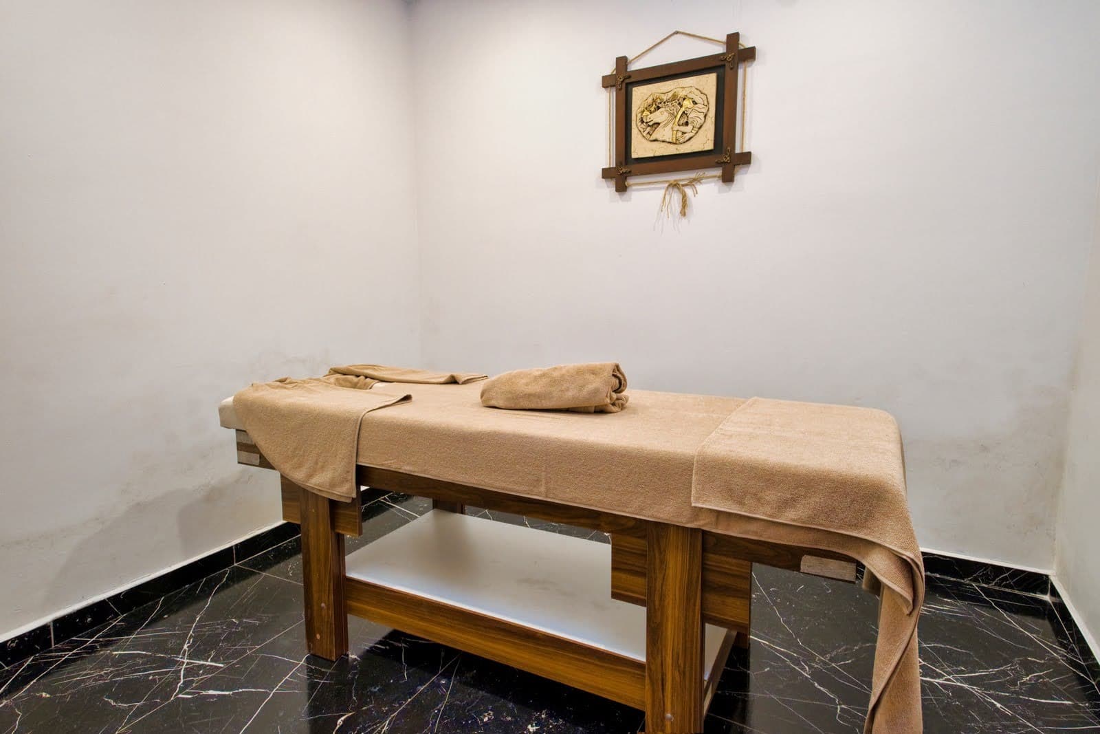 Laristone Suit Spa Hotel-108