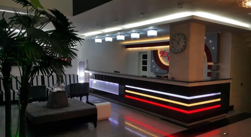 Hotel La Bella Soma-2