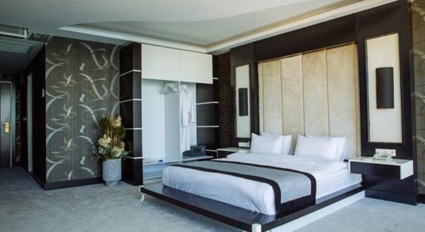 Pasaport Pier Hotel-20