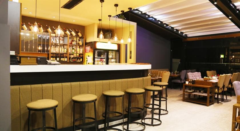 Pasaport Pier Hotel-25