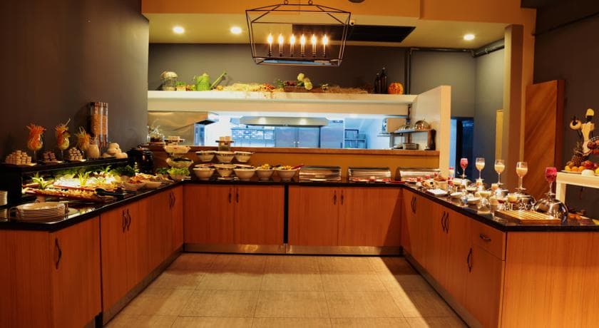 Pasaport Pier Hotel-24