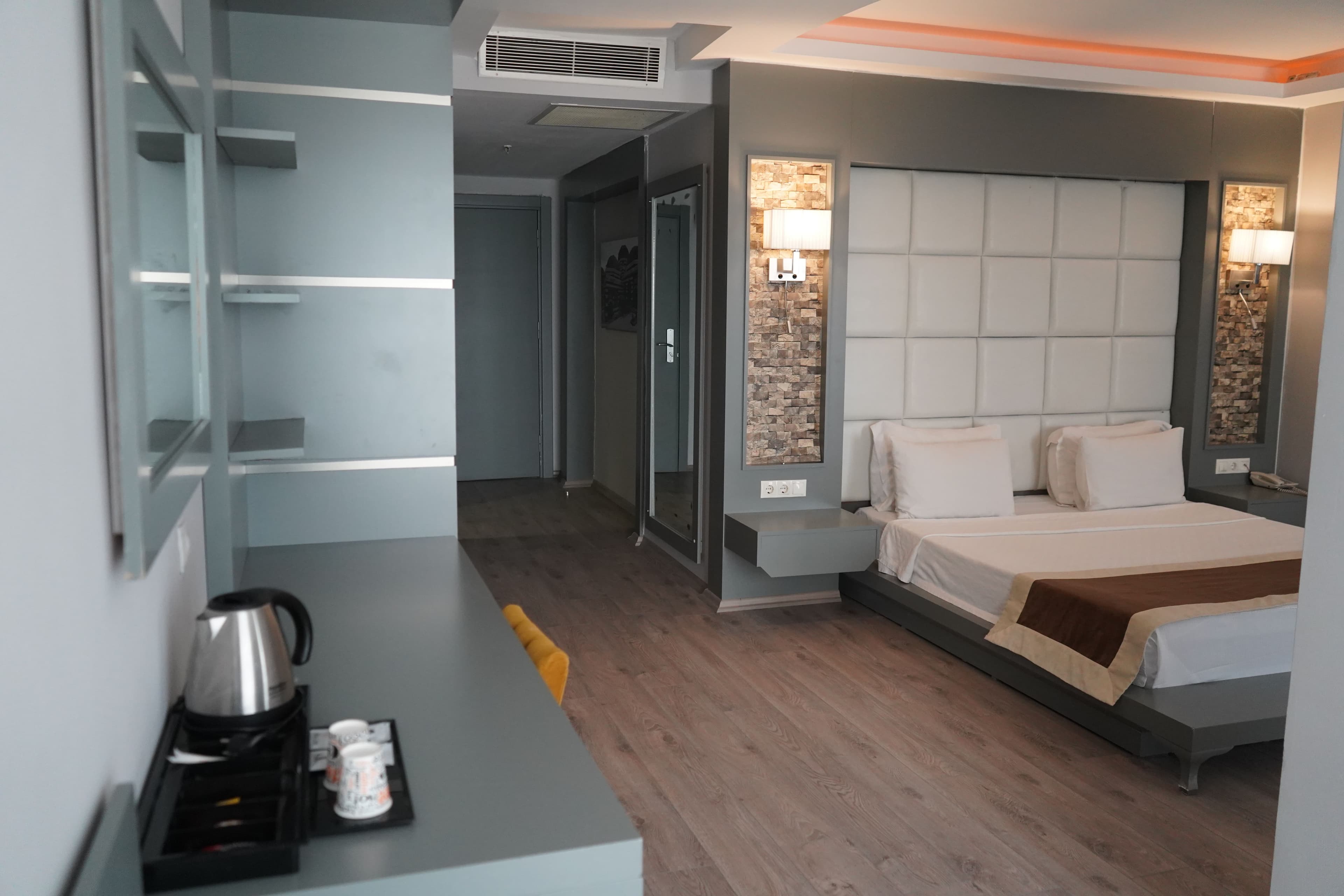 Pasaport Pier Hotel-8