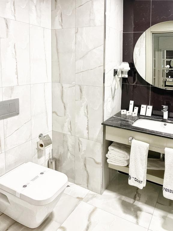 The Conforium Hotel Van-31