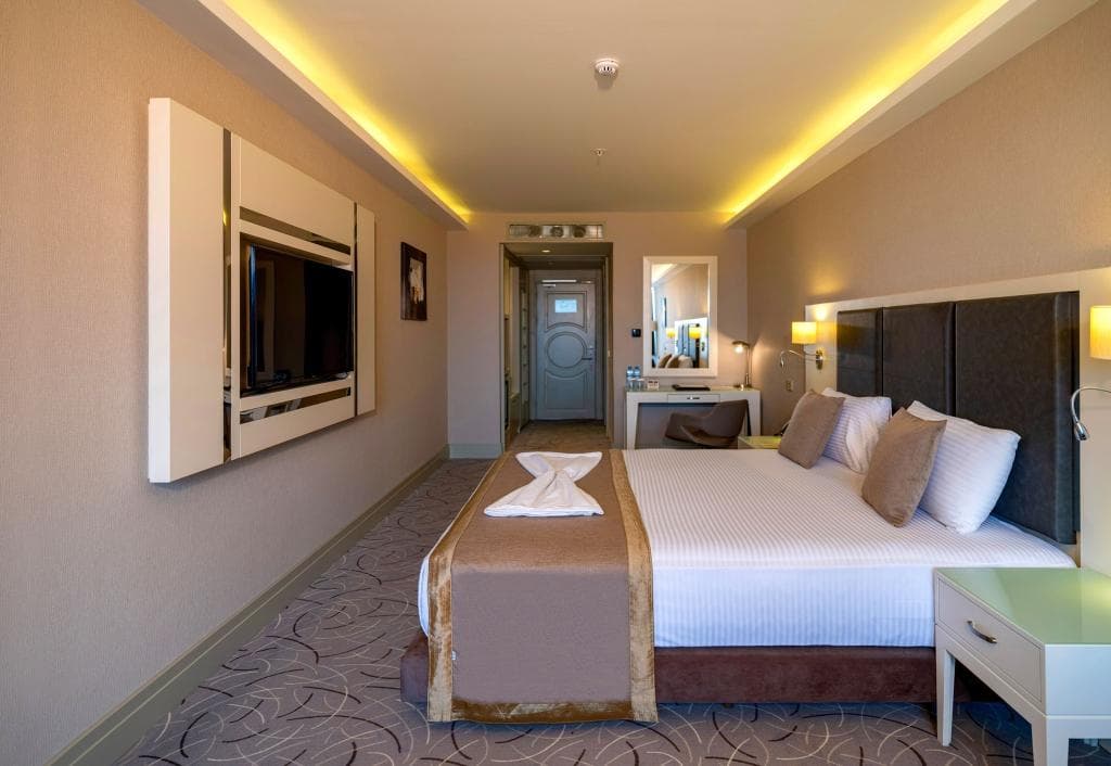 The Conforium Hotel Van-34