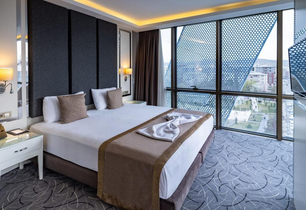 The Conforium Hotel Van-25