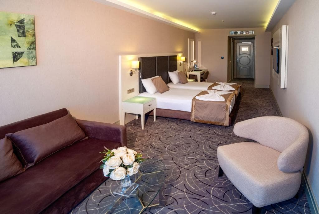 The Conforium Hotel Van-32