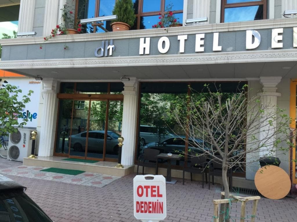 Hotel Dedemin 2-8