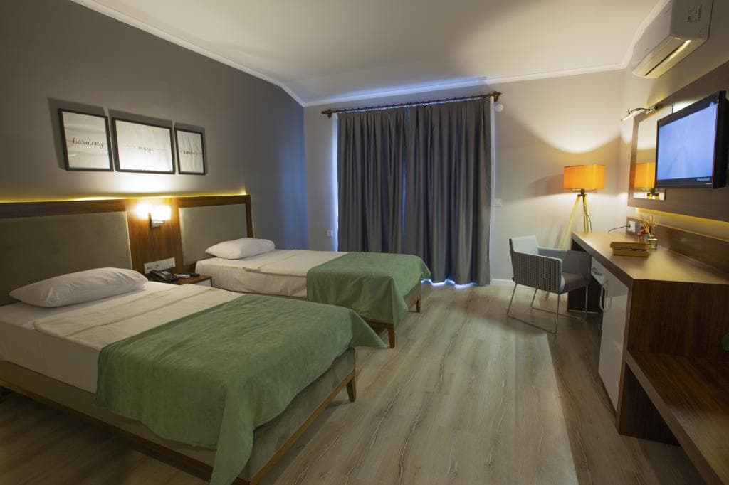 Hma Hotel & Suites-1