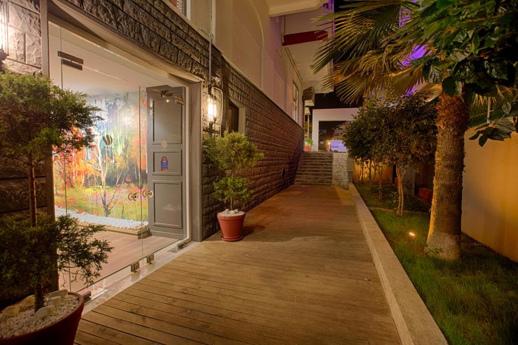 Hma Hotel & Suites-33