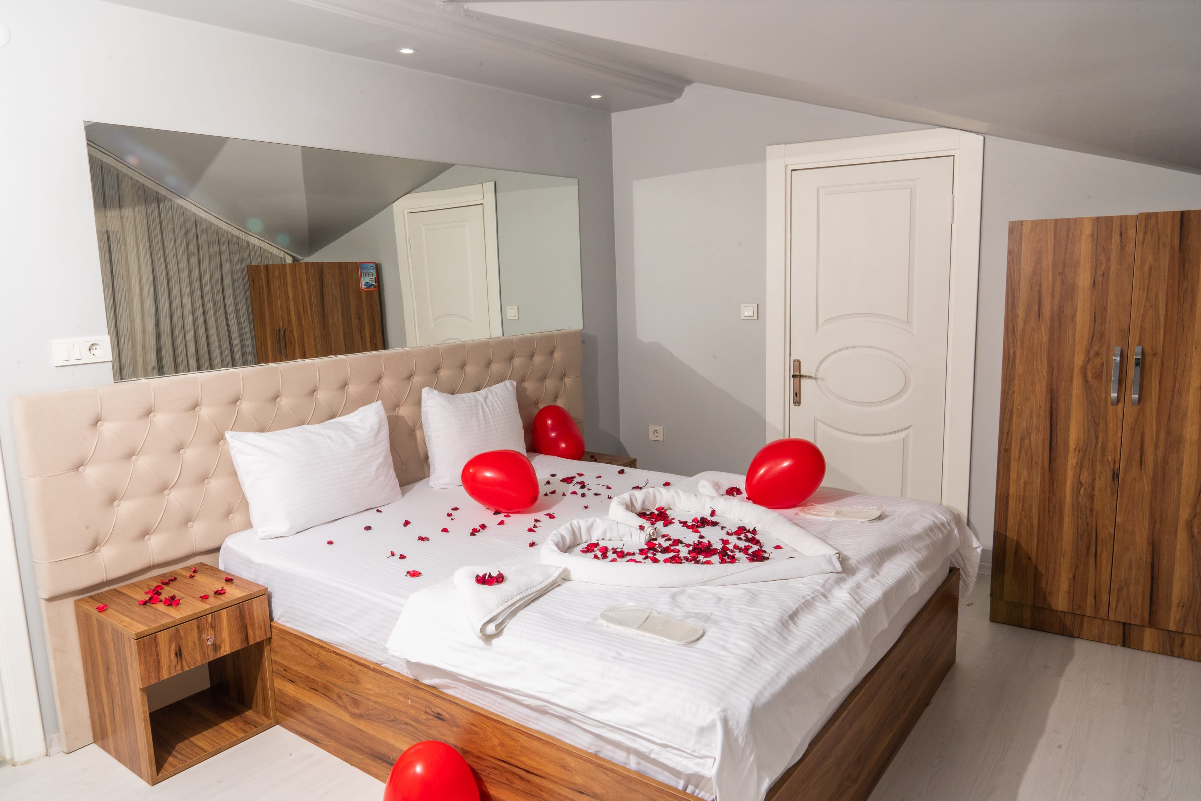 Heraldic Room Hotel -25