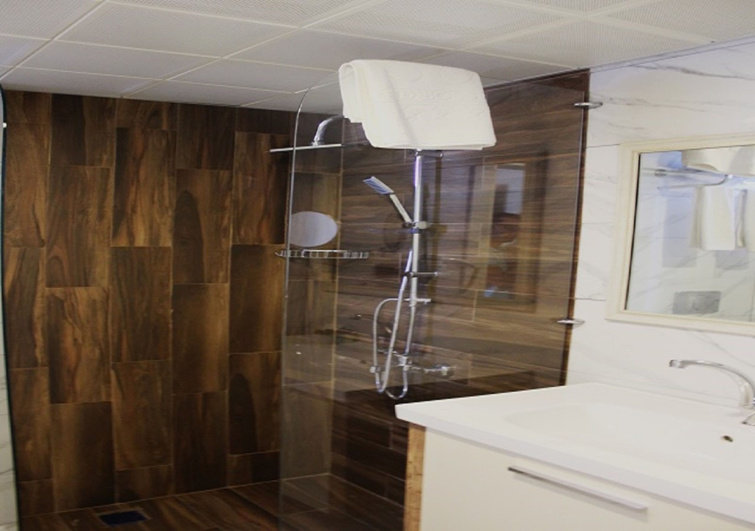 Grand Boss Suit Hotel-49