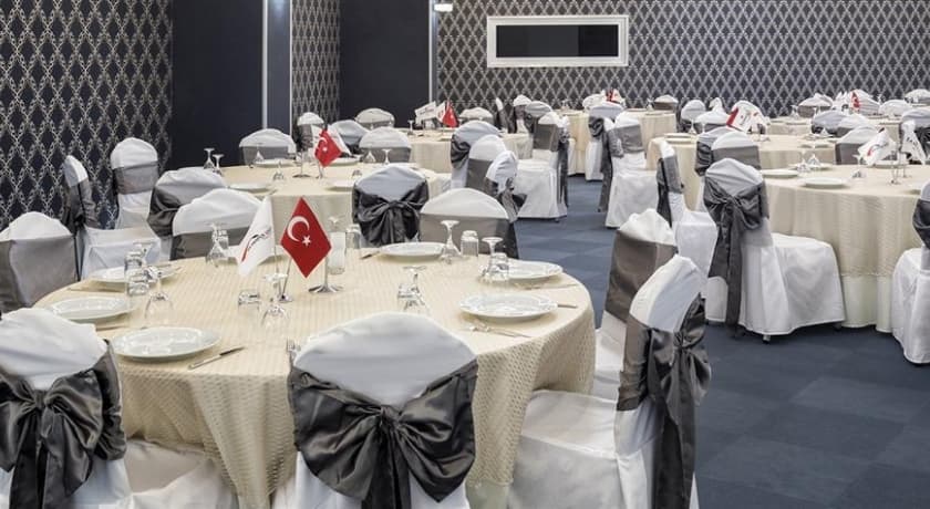 Ramada Hotel & Suites by Wyndham Edirne-28