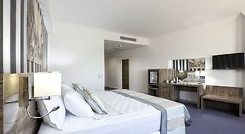 Ramada Hotel & Suites by Wyndham Edirne-9