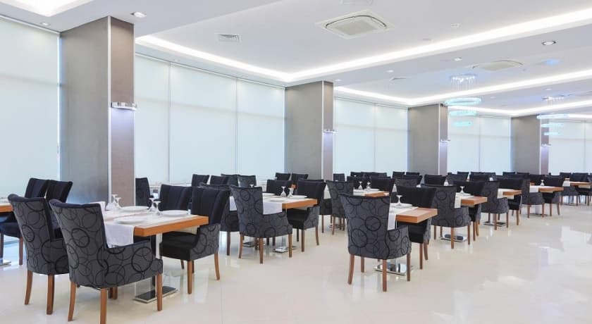 Ramada Hotel & Suites by Wyndham Edirne-26