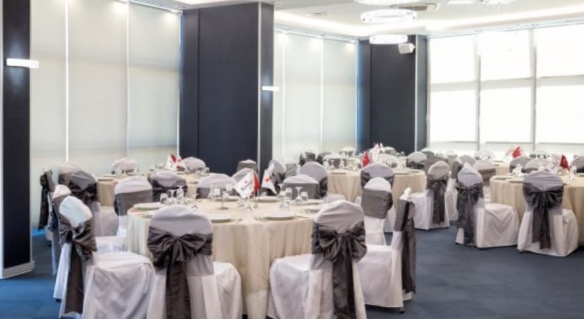 Ramada Hotel & Suites by Wyndham Edirne-32