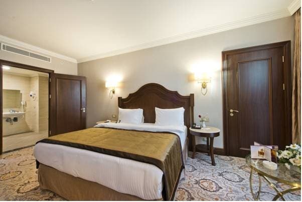 Elite World Hotel Van-8