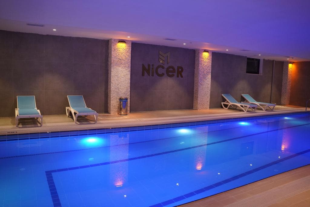 Nicer Hotel-7