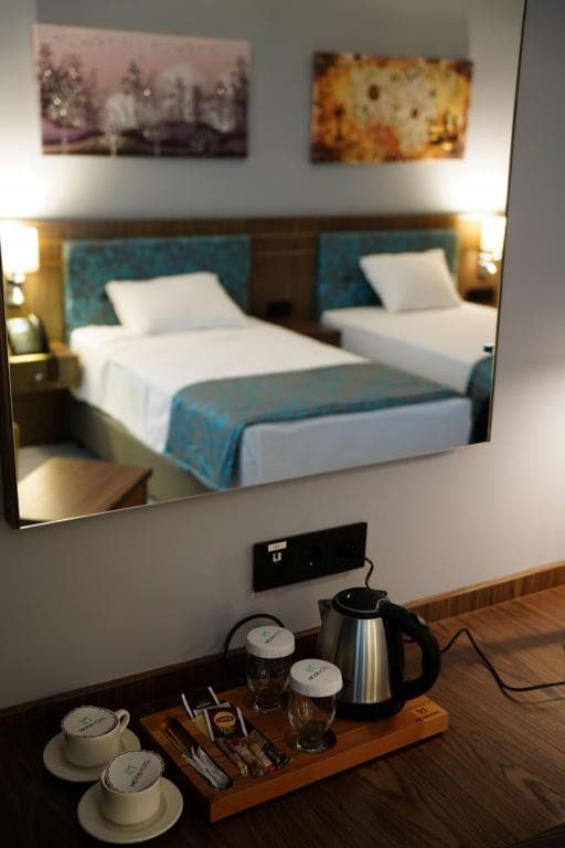 Nicer Hotel-23