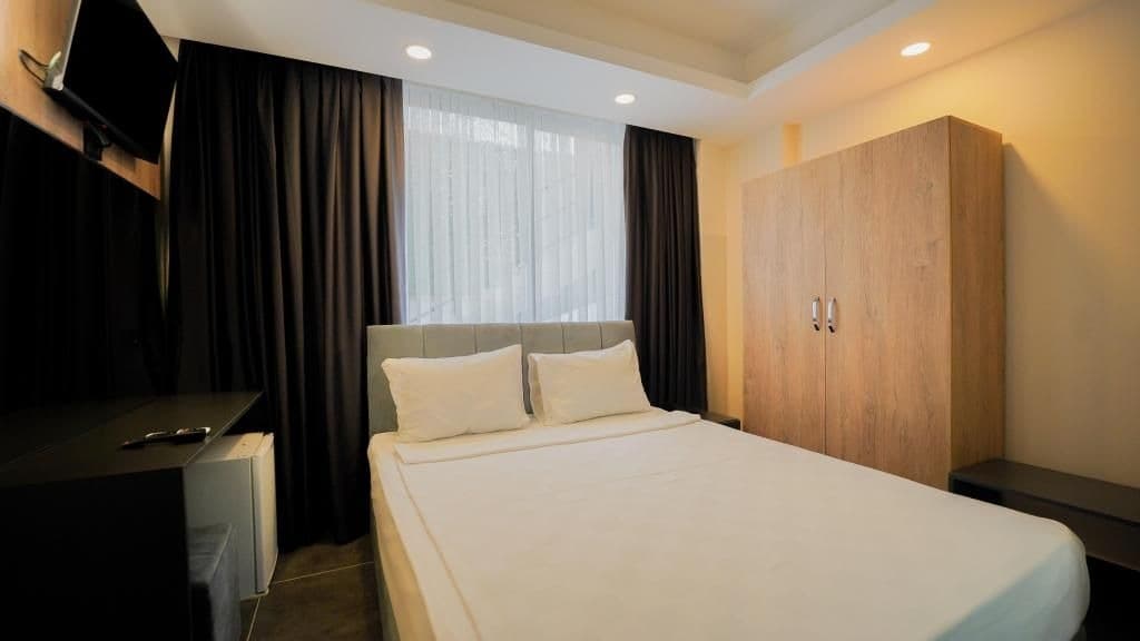 Blue Serenity Hotel +16-10