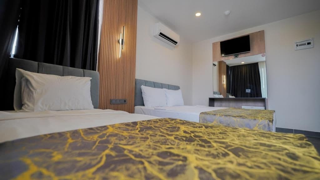 Blue Serenity Hotel +16-3