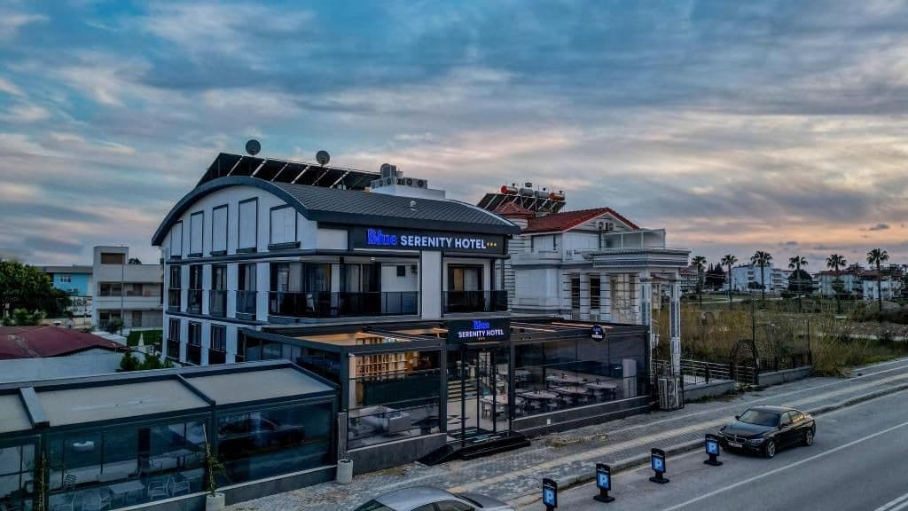 Blue Serenity Hotel +16-1