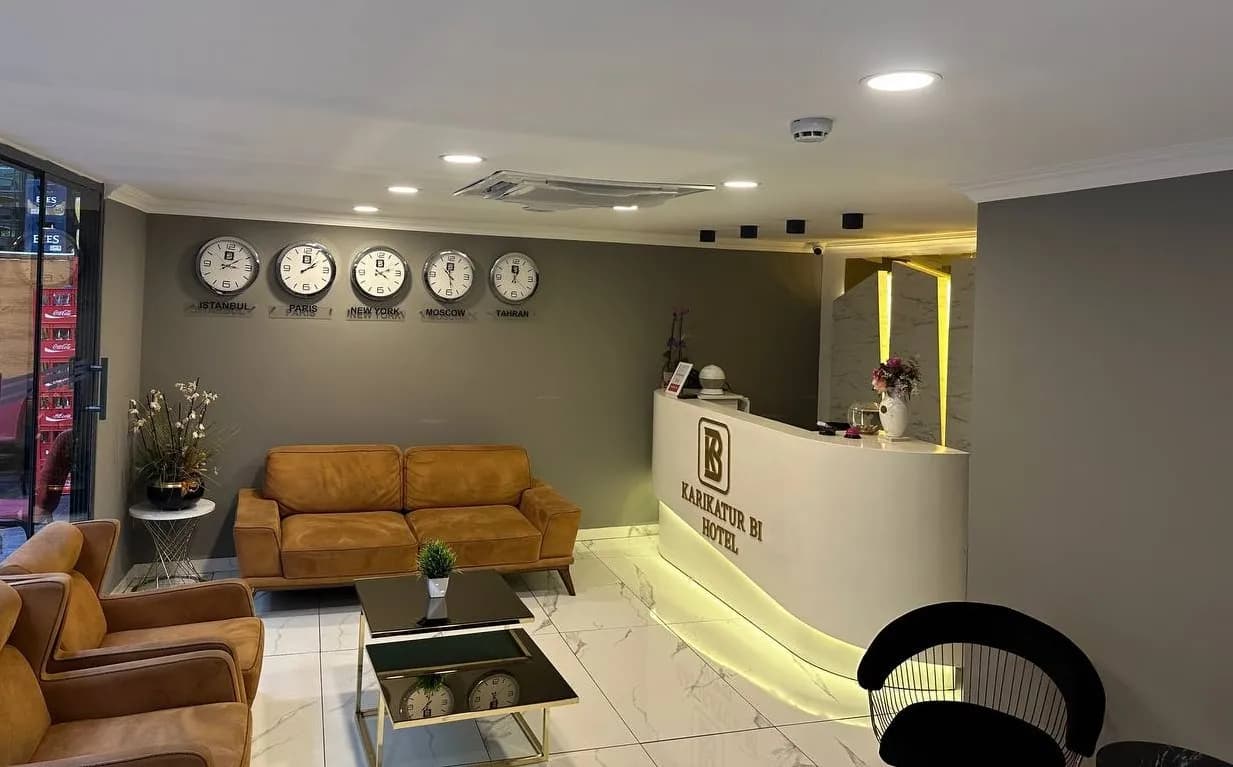 Karikatür Bi Hotel-4
