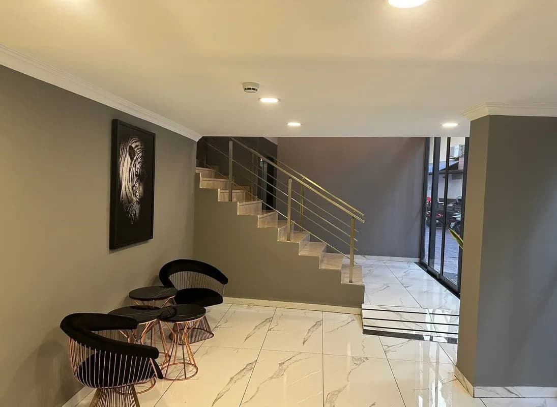 Karikatür Bi Hotel-8