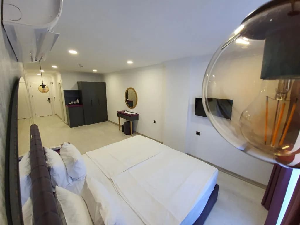 Karikatür Bi Hotel-16