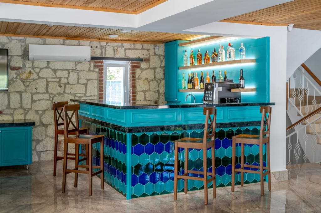 Dam Hotel Lara-16
