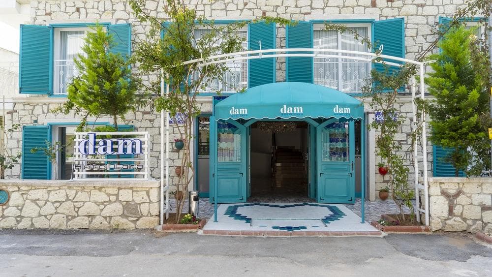 Dam Hotel Lara-0