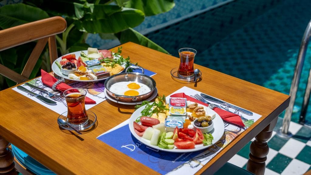 Dam Hotel Lara-26