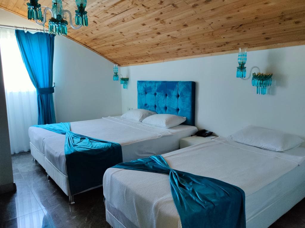 Dam Hotel Lara-10