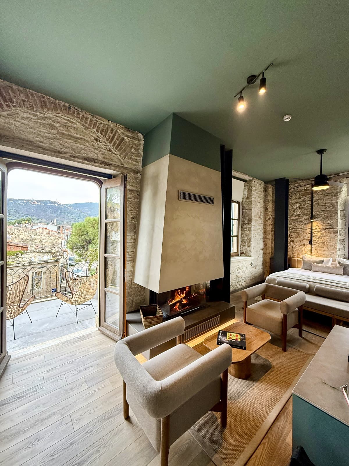 Lecole Hotel By Cityloft Adults +12-4
