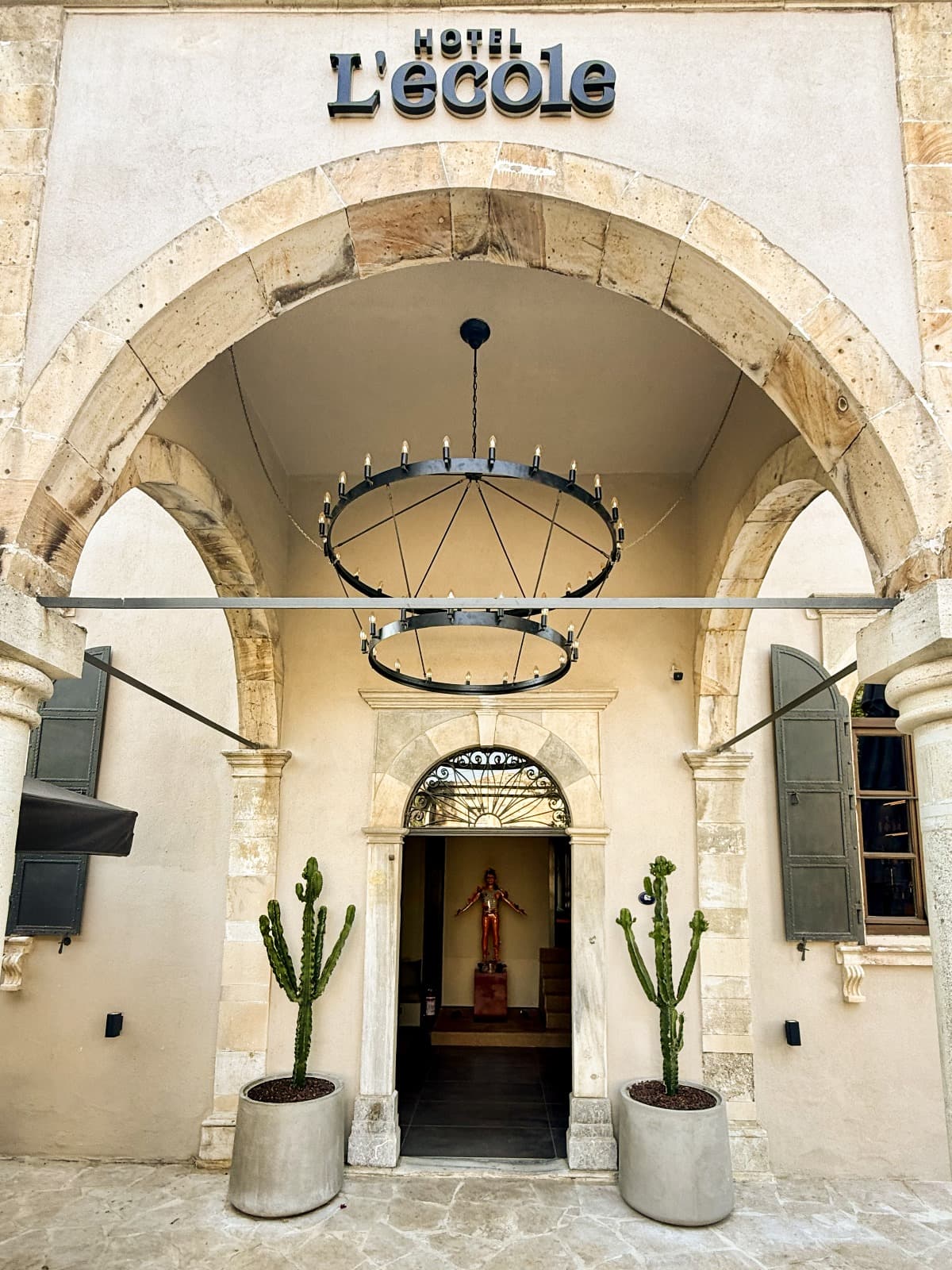 Lecole Hotel By Cityloft Adults +12-5