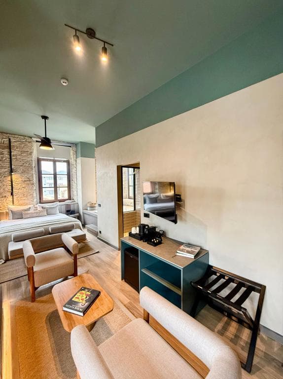 Lecole Hotel By Cityloft Adults +12-20