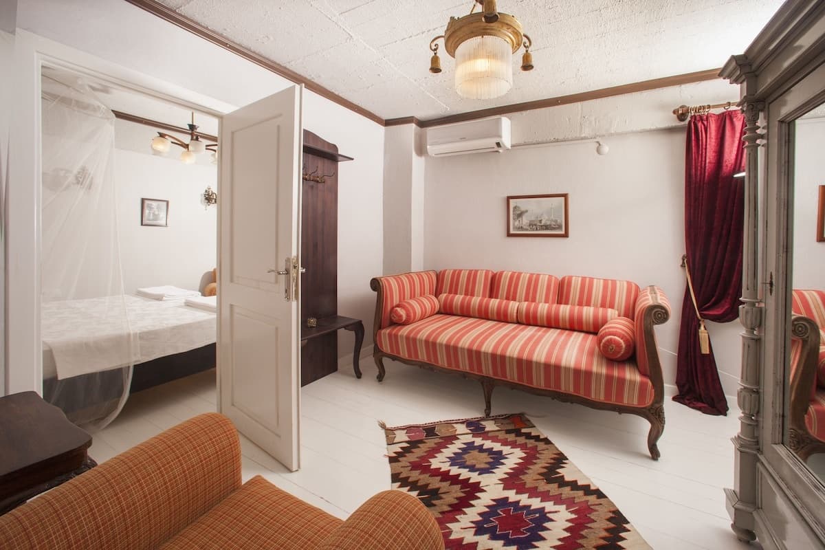 İola Otel-10